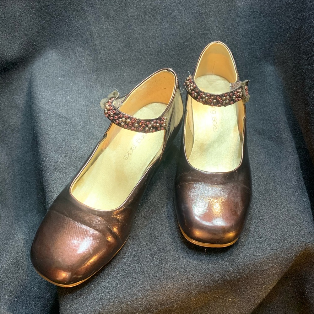 Dress shoes